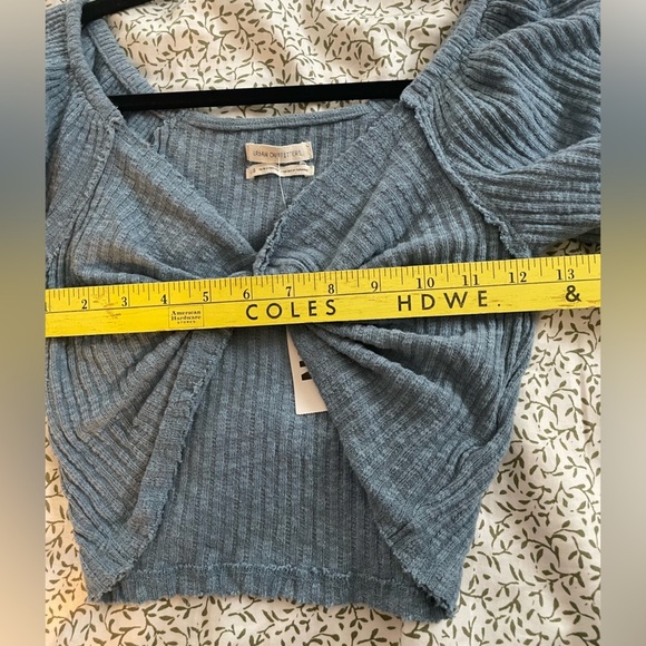 Urban Outfitters Womens Top Size L Blue Stretch Knit Deep V Neck Lena Twist Crop - Picture 7 of 9